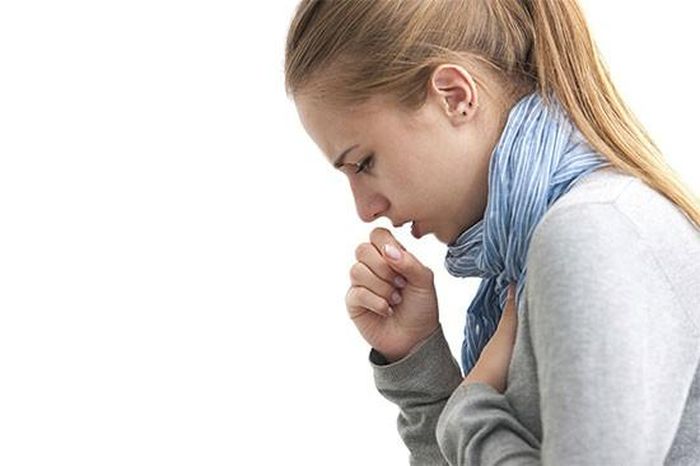 Mật mèo đem ngâm rượu uống hàng ngày có tác dụng chữa bệnh hen suyễn, đau bụng kinh niên rất tốt.