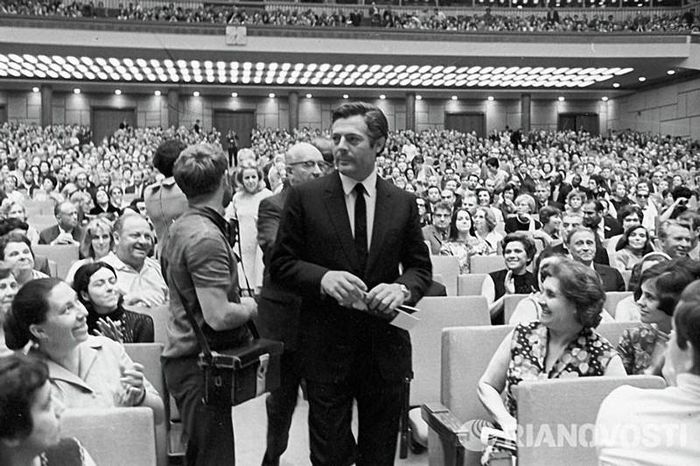 Diễn viên người Italia Marcello Mastroianni trong liên hoan phim Moscow 1969.