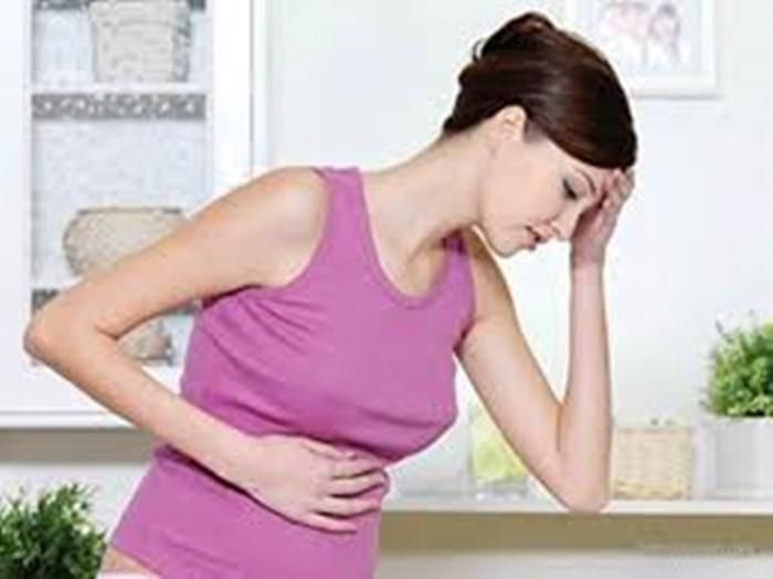 Chữa sa dạ con. Dùng tro của xơ mướp chia thành 14 gói bằng nhau và mỗi ngày uống 1 gói nhỏ cùng một chén rượu trắng. Ảnh: Healthplus.