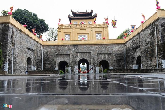 Mặt sau của cổng Đoan Môn. 
