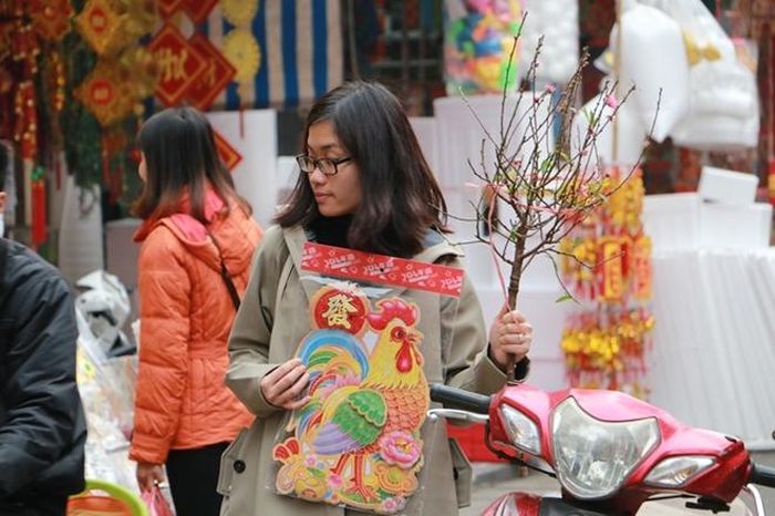  Gà trống có thể gọi là "linh vật" ở nhiều khu chợ đều xuất hiện hình ảnh này.