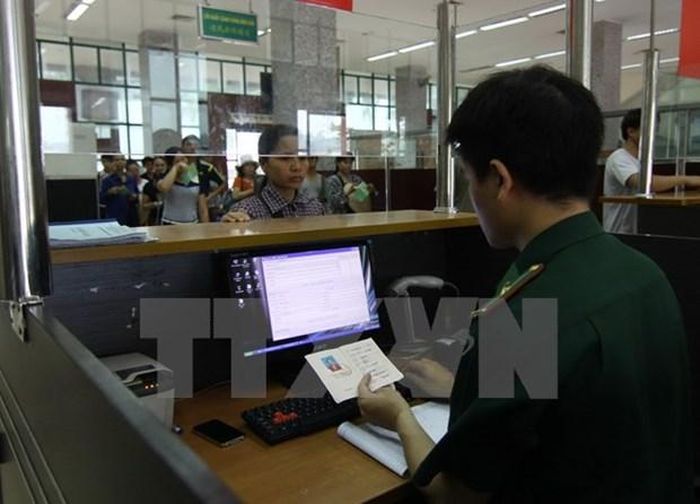 Thay vì phải đến trực tiếp cửa khẩu quốc tế để xin thị thực, người nước ngoài tại các quốc gia được quy định có thể xin thị thực điện tử qua Internet từ tháng 2/2017. (Ảnh minh họa. Nguồn: TTXVN)