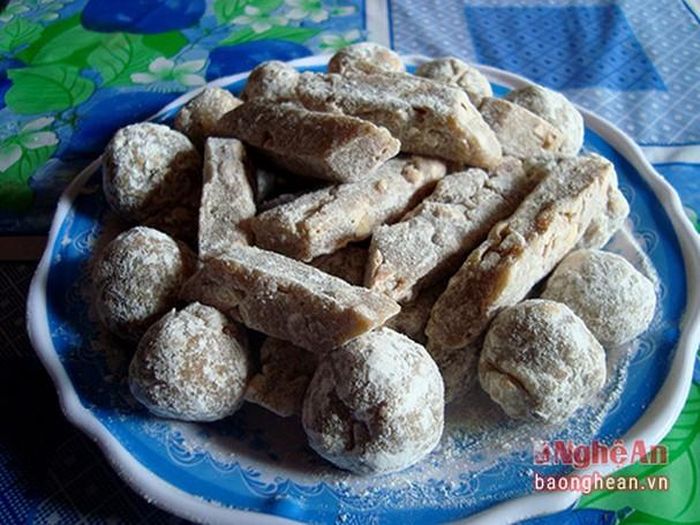 Kẹo cà cùng với bánh chưng xanh, câu đối đỏ đã góp phần làm cho ngày Tết cổ truyền của mỗi gia đình, thêm ấm cúng, đủ đầy và đậm đà bản sắc quê hương.
