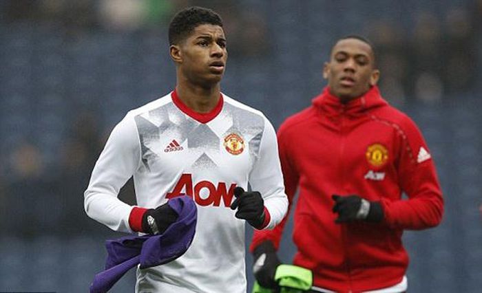 Rashford sẽ ra sân từ đầu đá cắm thay Ibrahimovic