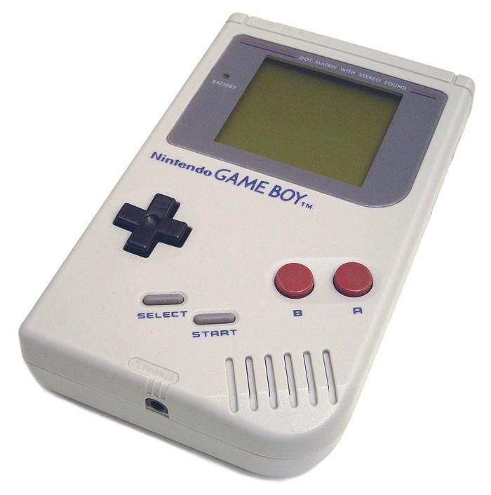 Game Boy là thiết bị chơi cầm tay của Nintendo những năm đầu 2000. Gọn gàng và rất nhiều trò chơi là thỏa mãn thú vui của nhiều bạn nhỏ. Ảnh: Nintendovn.