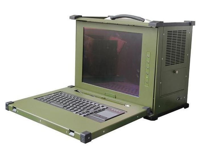 Tiêu chuẩn của quân đội khác xa với các tiêu chuẩn của dân sự thông thường và các mẫu laptop cho quân đội cũng gần như không có chỗ đứng trong thị trường tự do. Nguồn ảnh: BFtech.