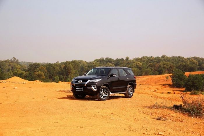 Toyota Fortuner vẫn là mẫu SUV bán chạy nhất Việt Nam