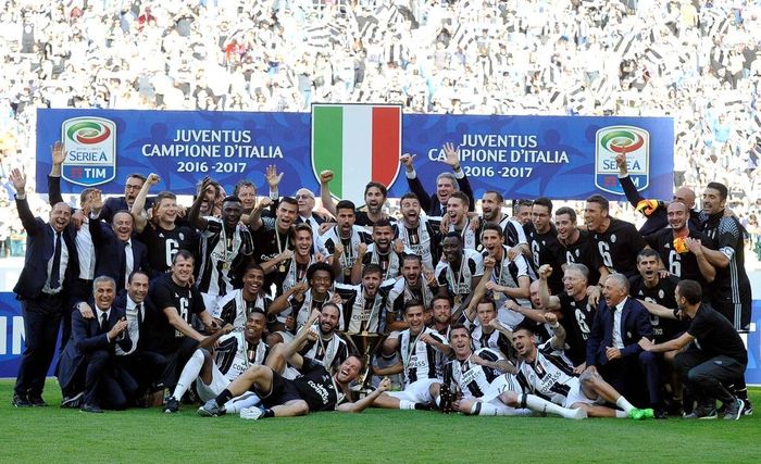 Với danh hiệu Coppa Italia vừa giành được cách đây ít ngày, Juve đã hoàn tất cú đúp quốc nội và tự tin hướng đến cú ăn ba lịch sử ở trận chung kết Champions League với Real Madrid.
