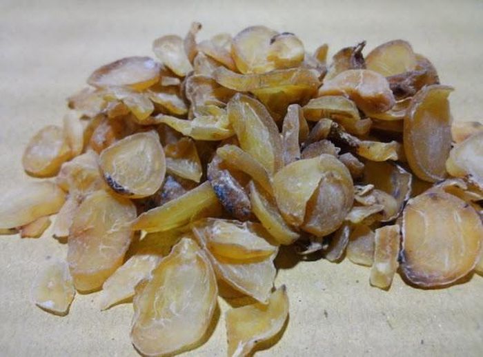 Muốn tìm hiểu thêm về dinh dưỡng dành cho người chạy thận, có thể tham khảo những bài thuốc, món ăn sau đây. Bài thuốc bát vị: Bài thuốc này gồm phụ tử, nhục quế mỗi vị 3g; mẫu đơn bì, trạch tả, ngưu tất, mạch môn, sơn thù; sa tiền tử mỗi vị 4g; bạch phục linh, hoài sơn mỗi thứ 10g; 20g thục địa đem sắc lên uống. Ảnh: Báo sức khỏe đời sống. 