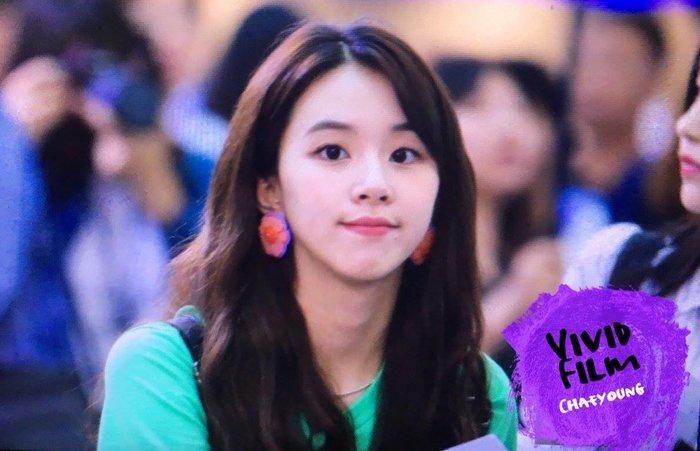 Chaeyoung ngày càng nữ tính khi để tóc dài.