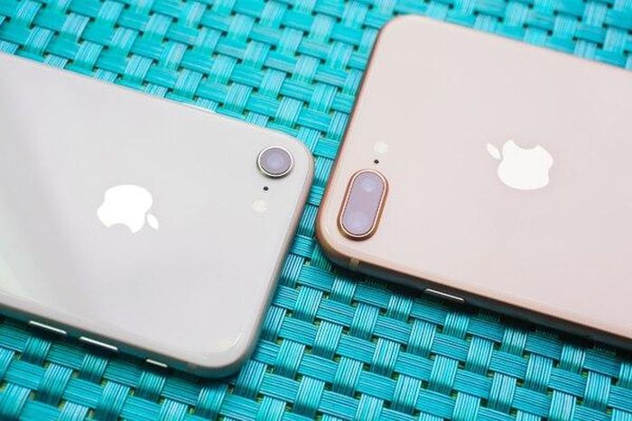 Người dùng Việt không quá mặn mà và hào hứng với iPhone 8 và iPhone 8 Plus.