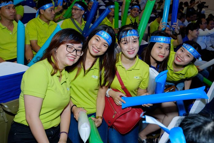 Tạo điều kiện cho các ý tưởng sáng tạo, động viên tinh thần thí sinh, tích cực bình chọn cho những ý tưởng xuất sắc ….là cách mà lãnh đạo và nhân viên ACB thể hiện sự ủng hộ dành cho cuộc thi kéo dài 3 tháng này