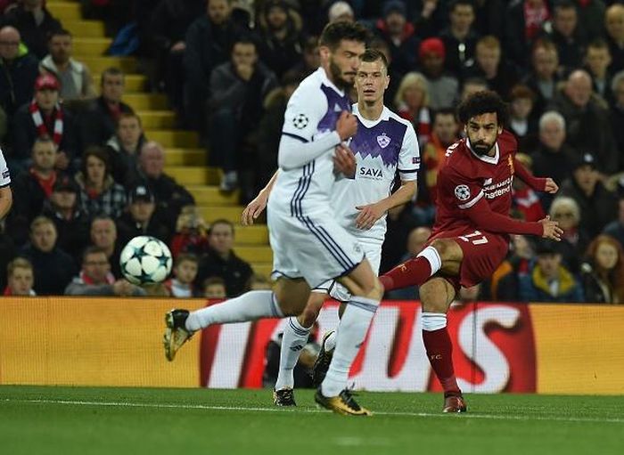 Từng giành chiến thắng 7-0 ngay trên sân nhà Maribor ở trận đấu lượt đi, nên Liverpool không ngần ngại đẩy cao đội hình và dồn ép đối thủ khi tiếng còi vừa khai cuộc.