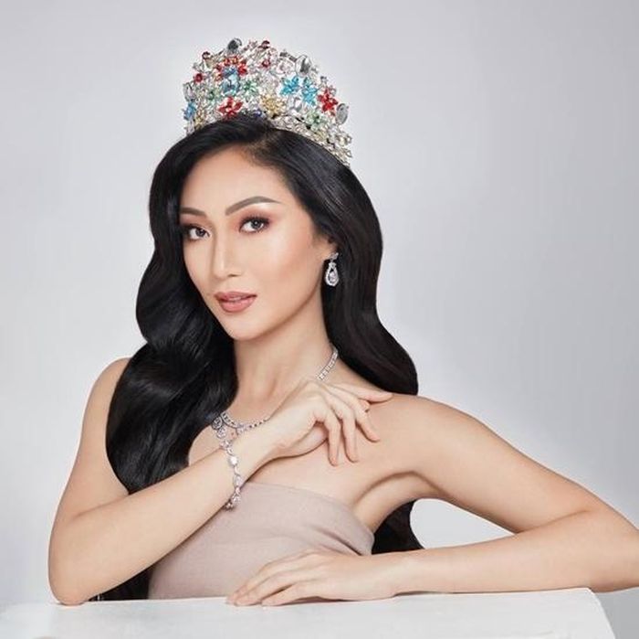 Karen Ibaso phát biểu về lòng tự hào dân tộc: "Tôi tự hào khi là diện đến từ Philippines bởi chúng tôi luôn tôn trọng tình hữu nghị trong mọi khía cạnh của cuộc sống. Những nghịch cảnh khó khăn mà chúng tôi phải trải qua chính là chất xúc tác tạo nên một quốc gia kiên cường như hôm nay". 