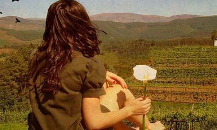 Tuổi Ngọ: Công việc: Có cơ hội hợp tác tốt, chú ý không nên va chạm với người tuổi Mão. Tài vận: Chính khoản tiền tiết kiệm giúp bạn có được chủ động trong nguồn vốn đầu tư. Tình cảm: Đối mặt với sự hiểu nhầm của người yêu bạn không có cách nào giải thích chỉ biết im lặng, chính thái độ này của bạn càng khiến cho tình hình trở nên tồi tệ hơn. Hướng vượng tài: Xuất hành hướng Đông, kỵ hướng Bắc. Màu sắc vượng vận: Màu trắng gạo. Quý nhân: Tuổi Mùi.