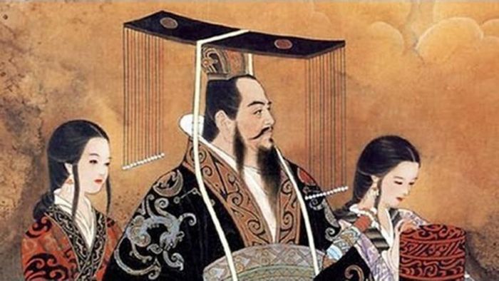  Tần Thủy Hoàng.