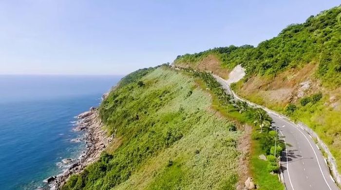 Khung cảnh đường bờ biển tuyệt đẹp của Đà Nẵng.
