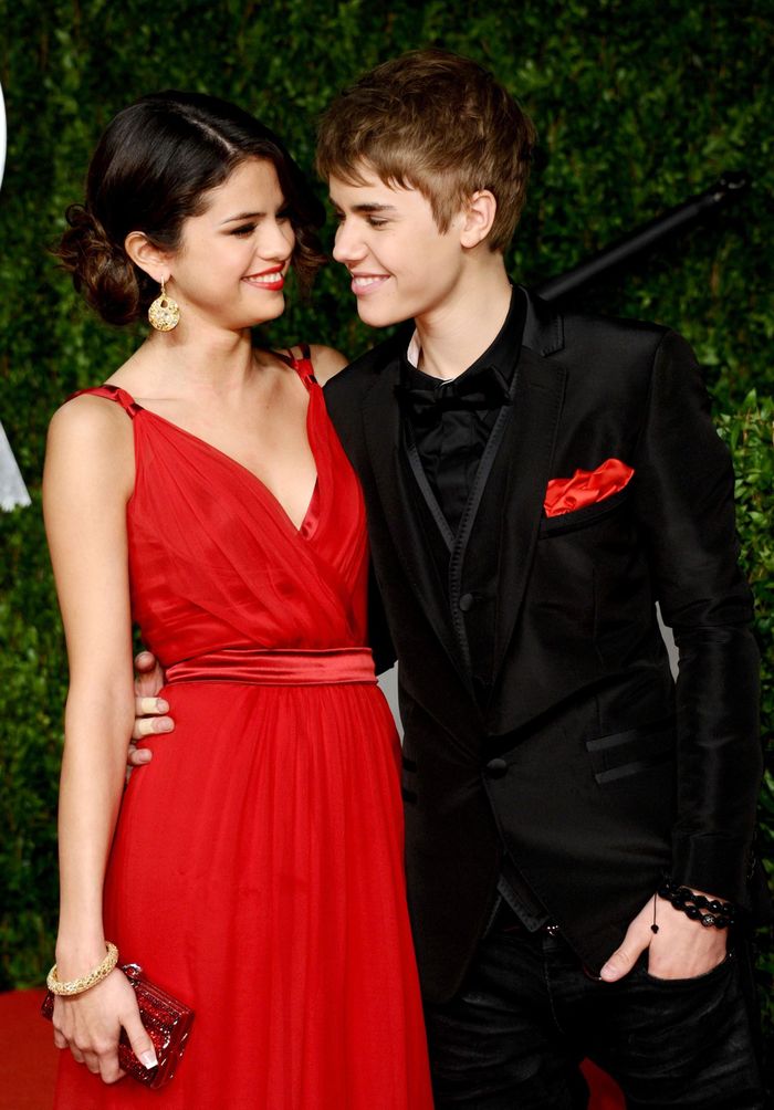 Justin và Selena từng có mối tình tuổi trẻ nồng nhiệt nhưng sau nhiều lần hợp tan, họ quyết định “đường ai nấy đi” vào cuối năm 2014.