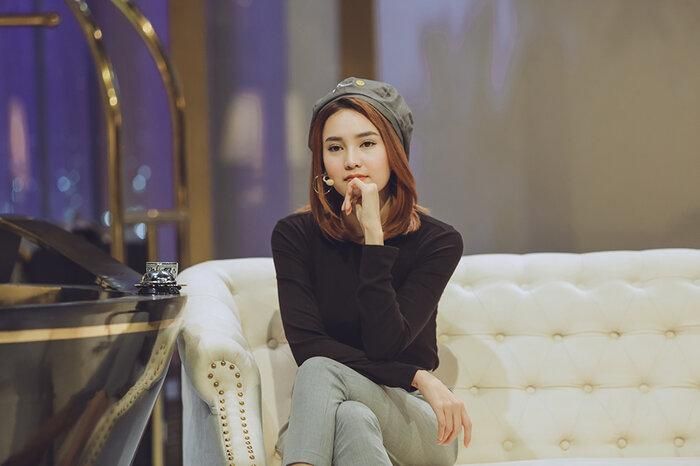 Lan Ngọc thừa nhận cô may mắn 70% so với sự cố gắng.