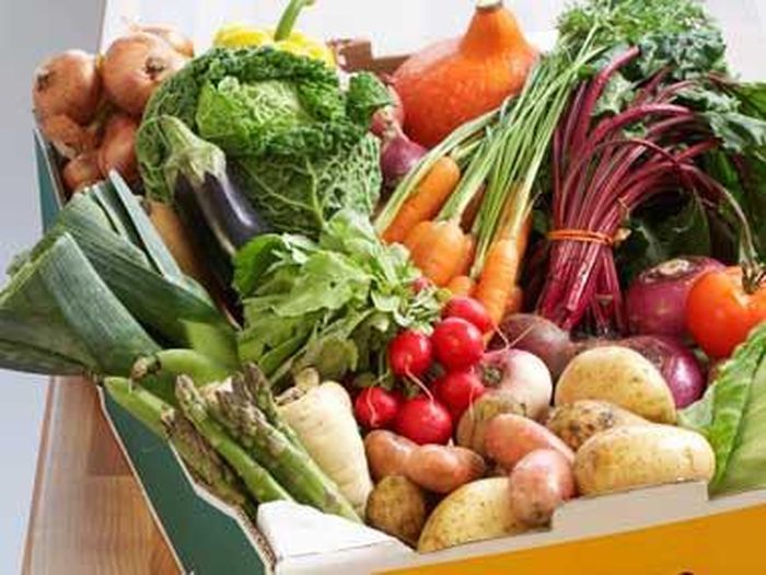 Bổ sung chất xơ: Ăn nhiều chất xơ sẽ giúp nhu động ruột hoạt động hiệu quả hơn. Tuy nhiên, quá nhiều chất xơ sẽ gây chứng đầy hơi và nghiêm trọng hơn có thể gây tiêu chảy. Hãy bổ sung chất xơ hàng ngày, nhưng không nạp quá nhiều cùng lúc mà chia ra thành nhiều bữa để tăng hiệu quả trong việc dễ dàng đại tiện. Ảnh: Thinkstock.