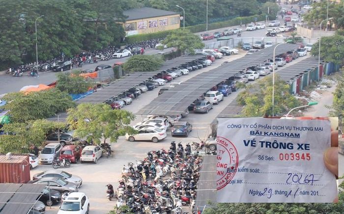 Toàn cảnh “siêu” bãi trông xe lậu với cả trăm ô tô, xe máy và vé tự in (ảnh nhỏ) hoạt động hàng năm nay ở phía sau tòa nhà Keangnam