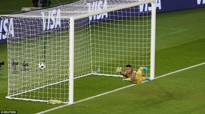 Bàn thắng mở tỉ số của Ronaldo.
