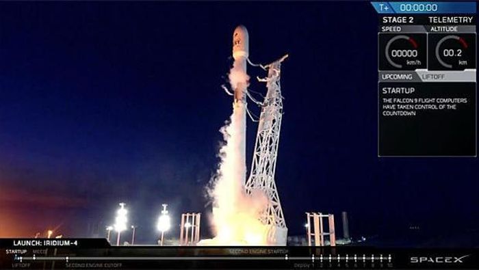 SpaceX đã có một năm 2017 rất thành công, và ngày 22/12 đánh dấu lần phóng thứ 18, cũng là lần cuối cùng, trong năm 2017. Để hoàn thành hợp đồng với Iridium, SpaceX dự kiến tiến hành thêm vài lần phóng cho đến giữa năm 2018. Ảnh: SpaceX. 
