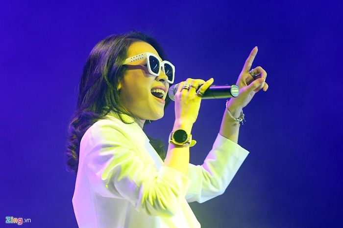 Mỹ Tâm dẹp bỏ quan niệm ca sĩ ra album chỉ để "kỷ niệm" hay phải "cắn răng chịu lỗ". 