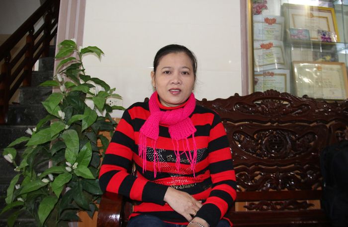 Mẹ cầu thủ Văn Đức trao đổi cùng VietNamNet. Ảnh: Ngọc Trang