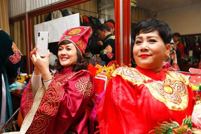 NSƯT Minh Hằng trở lại Táo quân sau một số năm vắng mặt. Chị vào vai Táo Môi trường với những phần trình diễn nhí nhảnh. Ảnh: Nhật Minh