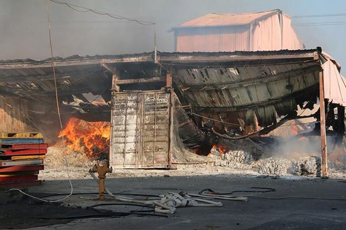 Khu nhà xưởng bị đổ sập. Ảnh: Ngọc An.
