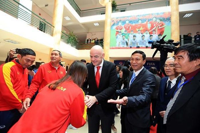 Các lãnh đạo VFF trong sự kiện tiếp đpn1 Chủ tịch FIFA mới đây