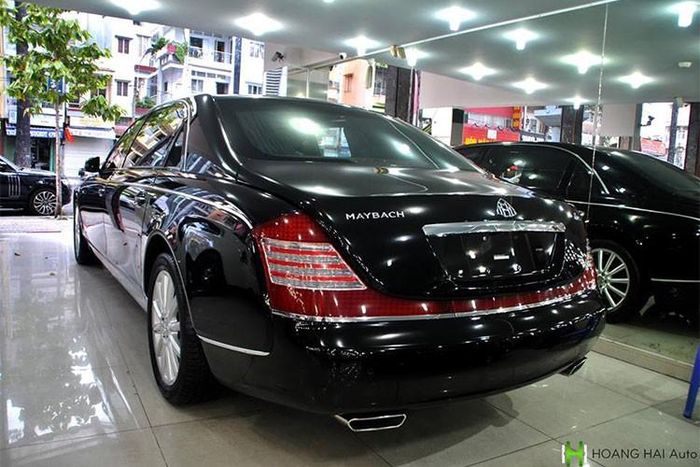Cách đặt tên của dòng siêu xe sang Maybach cũng khác biệt với nhau, đó chính là giữa bản tiêu chuẩn sẽ có tên 62 còn phiên bản đặc biệt sẽ là 62S (Theo thương hiệu Maybach cho hay, chữ "S" là viết tắt của từ "Special").