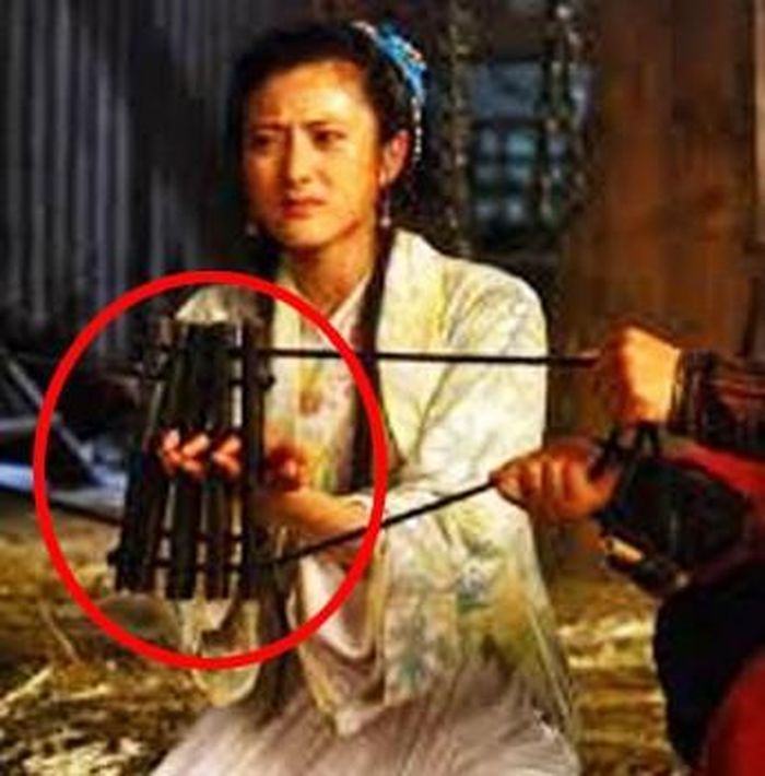 Với kiểu tra tấn tàn khốc này, không ít người không phạm tội cũng phải thú nhận tội danh bản thân không thực hiện vì không thể chịu nổi sự đau đớn, giày vò như vậy.