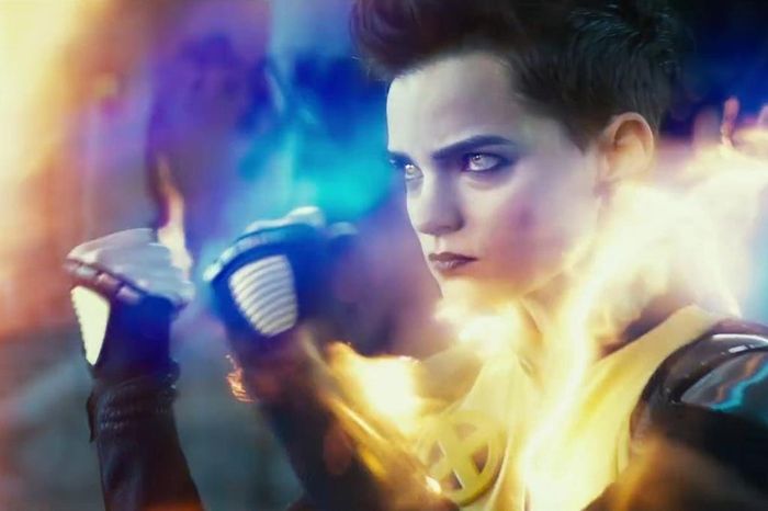 Negasonic Teenage Warhead (Brianna Hildebrand) là gương mặt dị nhân quen thuộc từ phần một và nay sẽ tái xuất. Tuy nhiên, dựa trên các trailer của Deadpool 2, cô khó có khả năng trở thành thành viên của nhóm X-Force.