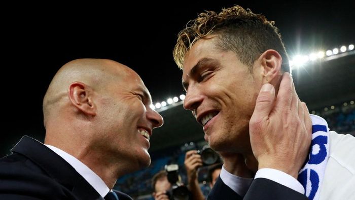 Ronaldo gặp Zidane như cá gặp nước.