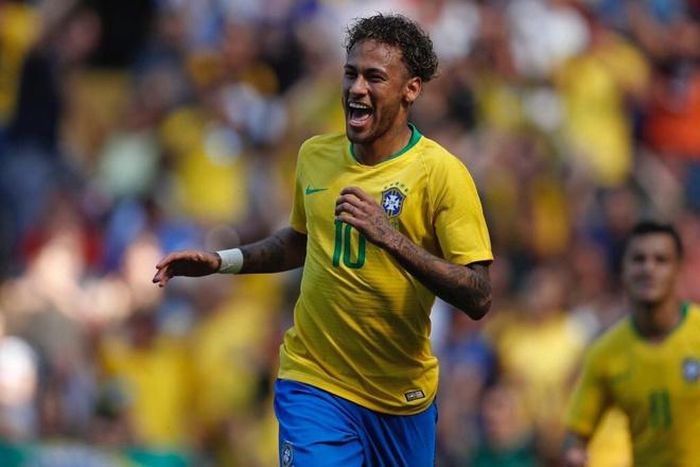Sau khi vào sân ở hiệp 2, Neymar thực hiện pha solo, sau đó tung cú sút quyết đoán và kỹ thuật làm tung lưới Croatia.