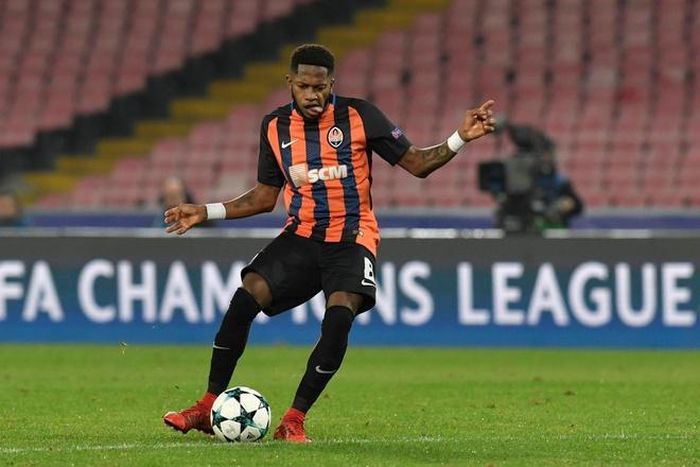 "Quỷ đỏ" chi ra 53 triệu bảng cho Shakhtar Donetsk để đổi lấy chữ ký của tiền vệ người Brazil. Fred được xem là sự bổ sung chất lượng cho tuyến giữa MU khi Michael Carrick giải nghệ, và Marouane Fellaini gần như chắc chắn ra đi theo dạng chuyển nhượng tự do. 