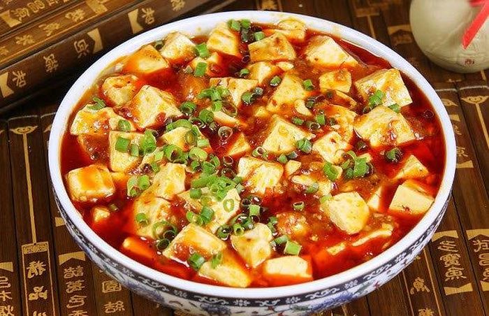 Đậu phụ sốt Tứ Xuyên có tác dụng thanh lọc cơ thể (Ảnh minh họa)