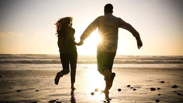 Em là 1 cô dâu không bao giờ lên xe hoa, không mặc áo cưới, chỉ cần có anh là đủ