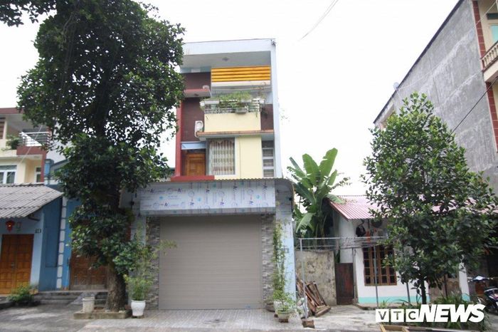 Căn nhà của ông Vũ Trọng Lương những ngày này luôn trong tình trạng đóng kín cửa.