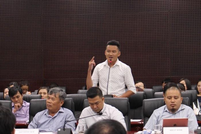 HDV tiếng Trung Chế Viết Đông cho rằng, con số xử phạt mà Sở Du lịch báo cáo chỉ là rất nhỏ so với số lượng HDV du lịch hoạt động "chui" ở Đà Nẵng. Ảnh: Giang Thanh
