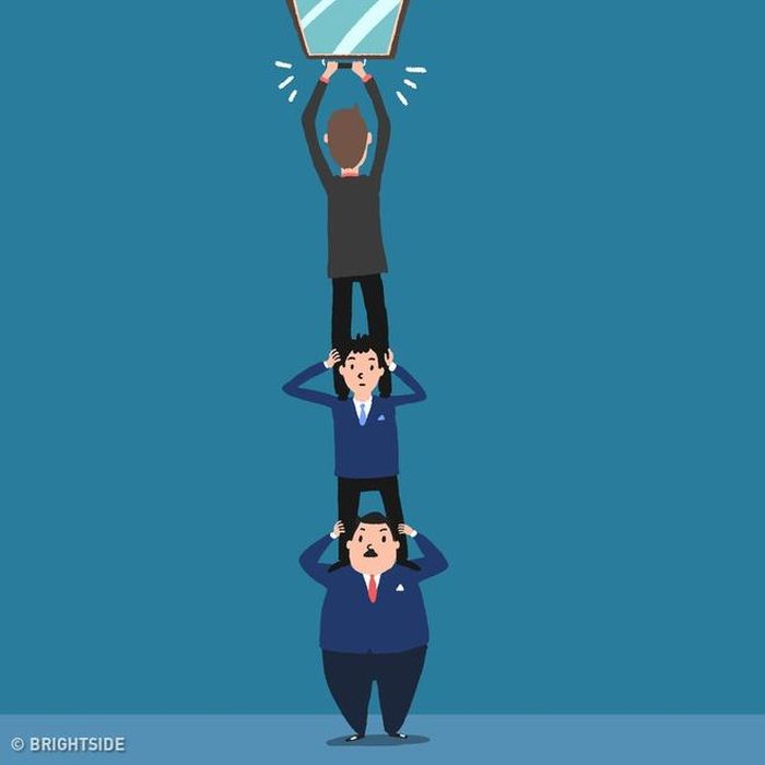 Cánh tay dài của Hary có thể giúp anh với tới cửa sổ ở trên cao.