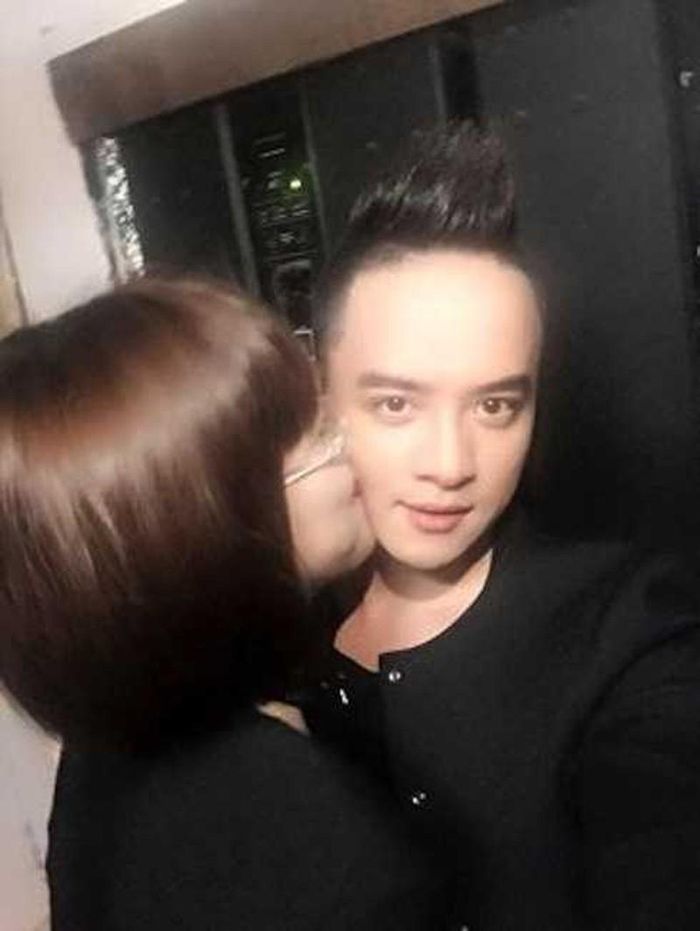 Cô gái lạ từng được dư luận nghĩ rằng là vợ sắp cưới của Cao Thái Sơn. 