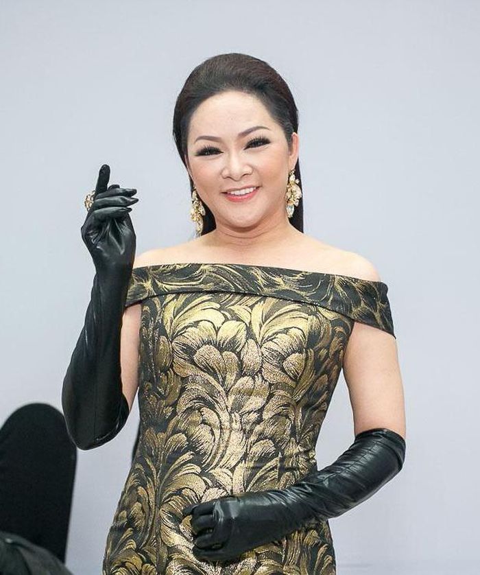 Ở tuổi 45, Như Quỳnh tăng cân trông thấy và không còn những nét ngọt ngào, thanh thoát của giai nhân làng nhạc một thời.