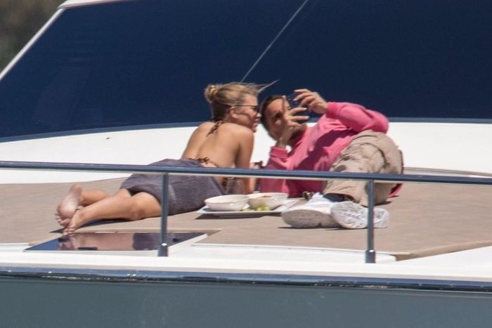 Sofia Richie hiện có công việc chính là người mẫu. Từ khi không còn dính líu với Justin Bieber, tên tuổi của cô dường như chìm hơn và không được giới truyền thông săn đón như trước