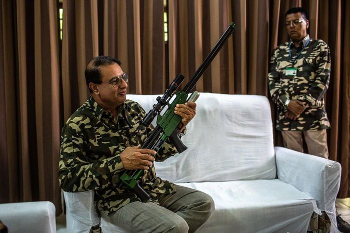  Ông Shafath Ali Khan, một thợ săn nhiều kinh nghiệm, đã được triệu tập để hỗ trợ chiến dịch. Ông Khan cho rằng việc hổ ăn thịt người là bất thường, nhưng lý do có thể vì khu vực Pandharkawada đã không còn những con mồi tự nhiên cho chúng. 