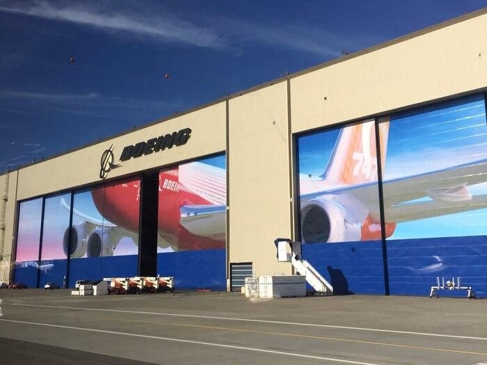 Tính đến tháng 9, Boeing đã chuyển giao tổng cộng 37 chiếc 777 và 106 chiếc Dreamliners tới khách hàng trong năm 2018. Tuy nhiên, số lượng máy bay 787 còn bao gồm cả những chiếc được sản xuất ở South Carolina.