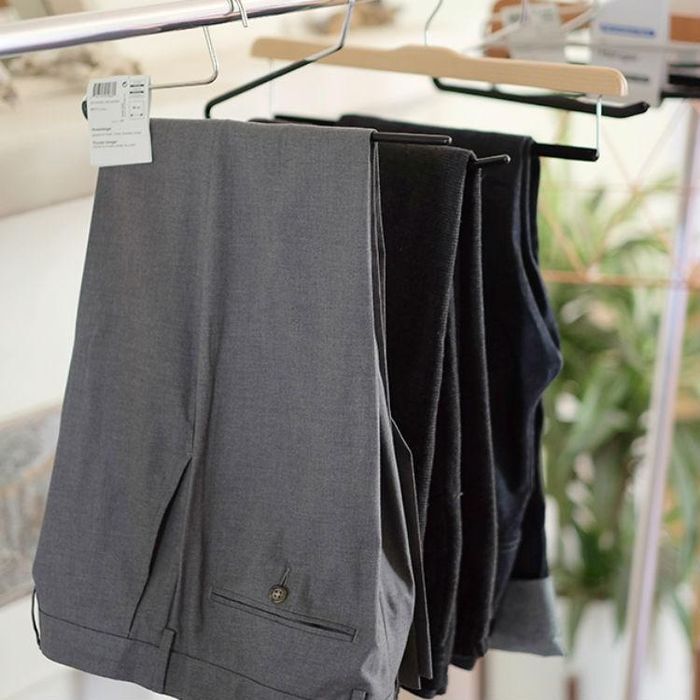 Các loại quần vải kaki có thể mặc lại 2-3 lần rồi mới giặt.