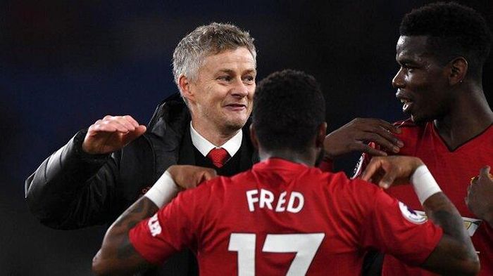 Solskjaer cần phải học cách kiểm soát phòng thay đồ M.U.